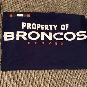 Denver Broncos Nike Athletic Cut short sleeve  T-Shirt Navy Blue, Men Sz Large